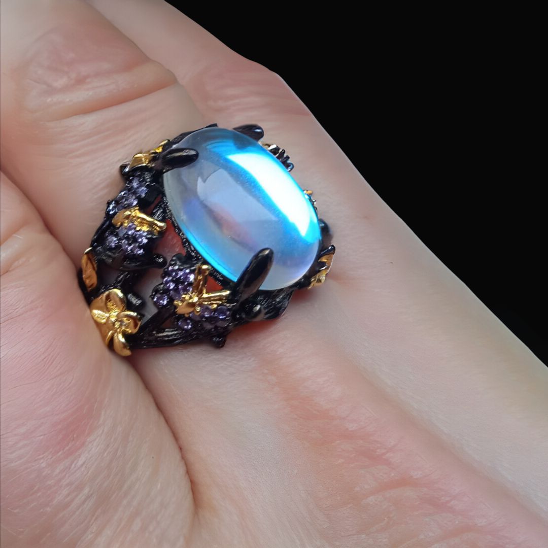 Eira's Grace Ring