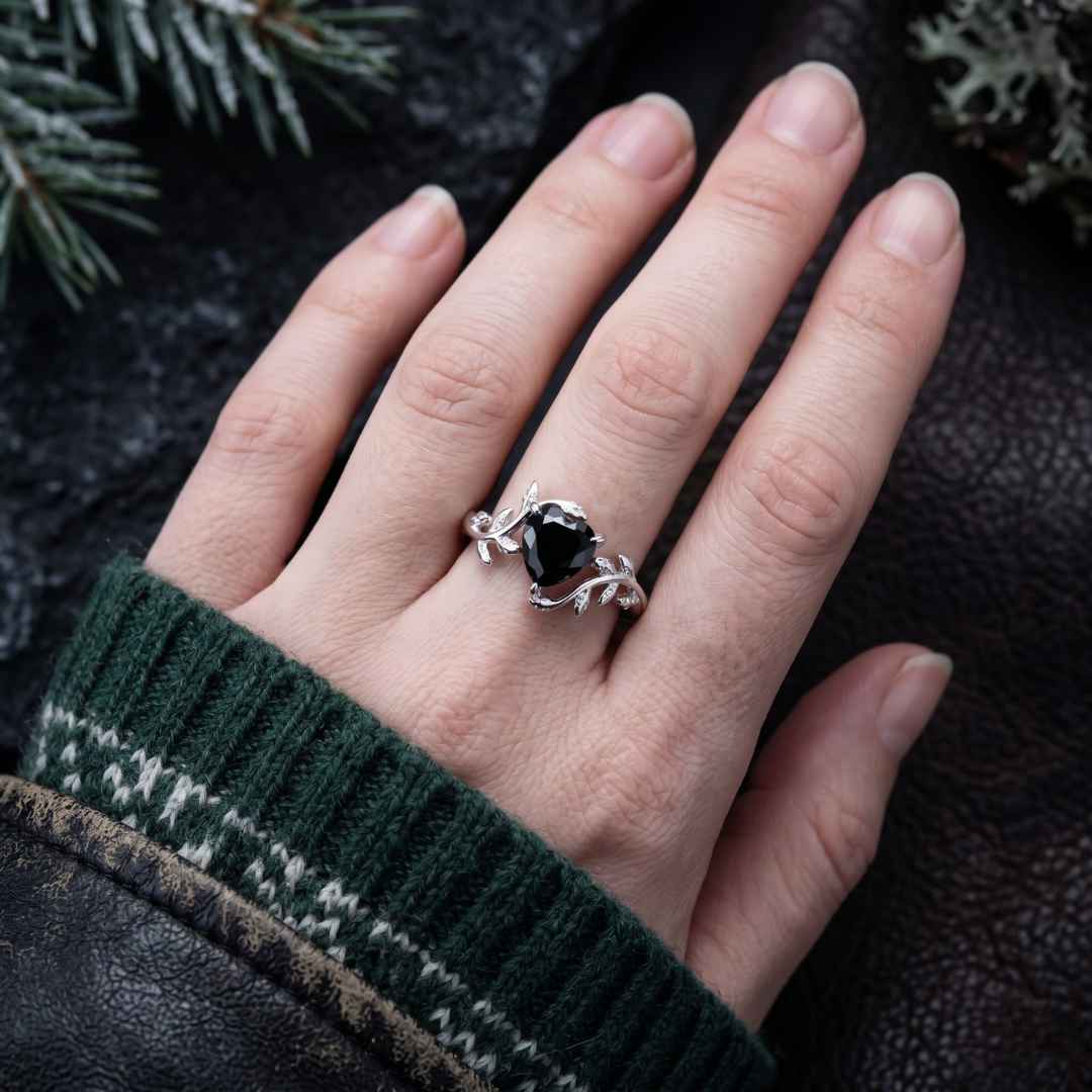 Dark Leaf Heart Ring