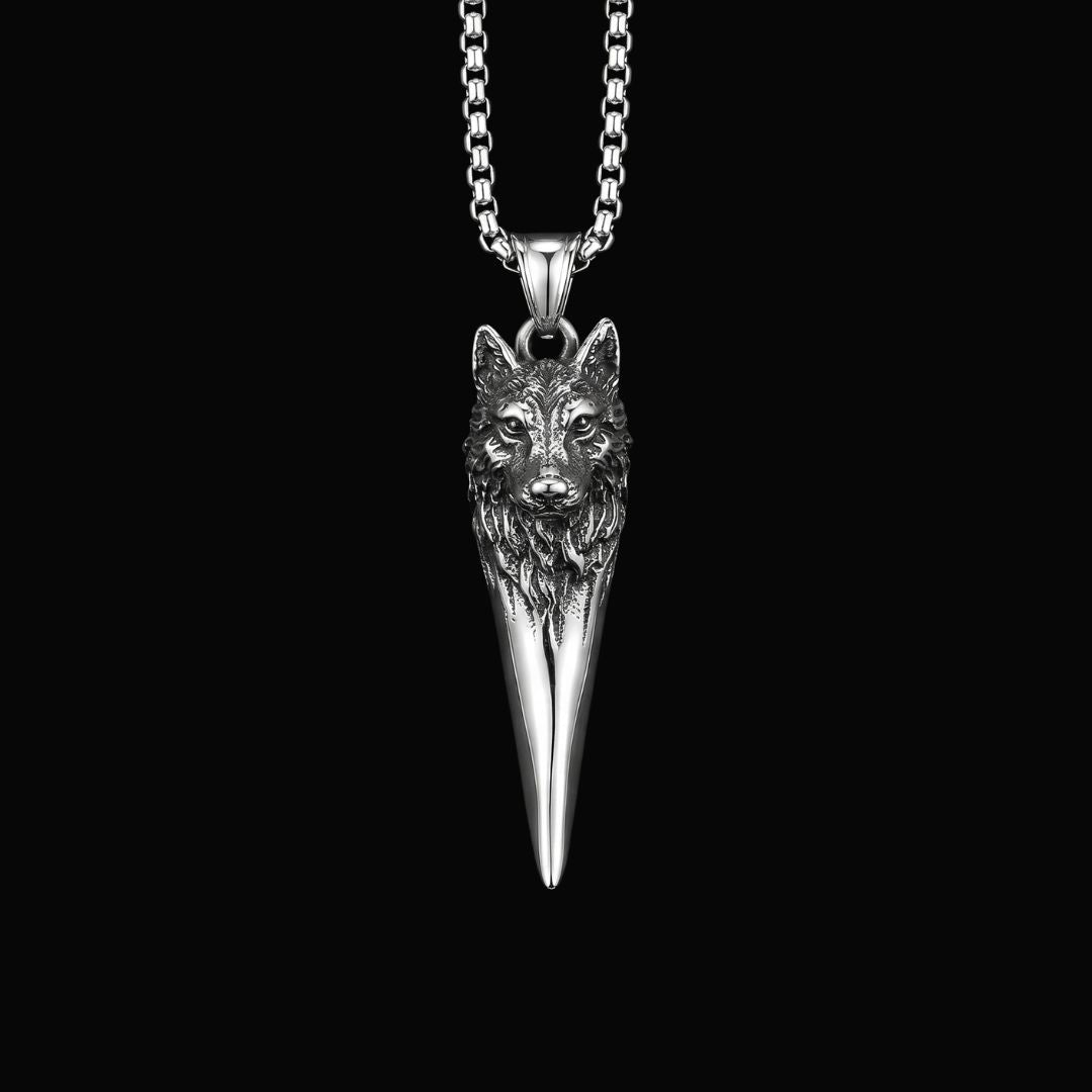 Wolf Necklace : Spirit of Tenacity