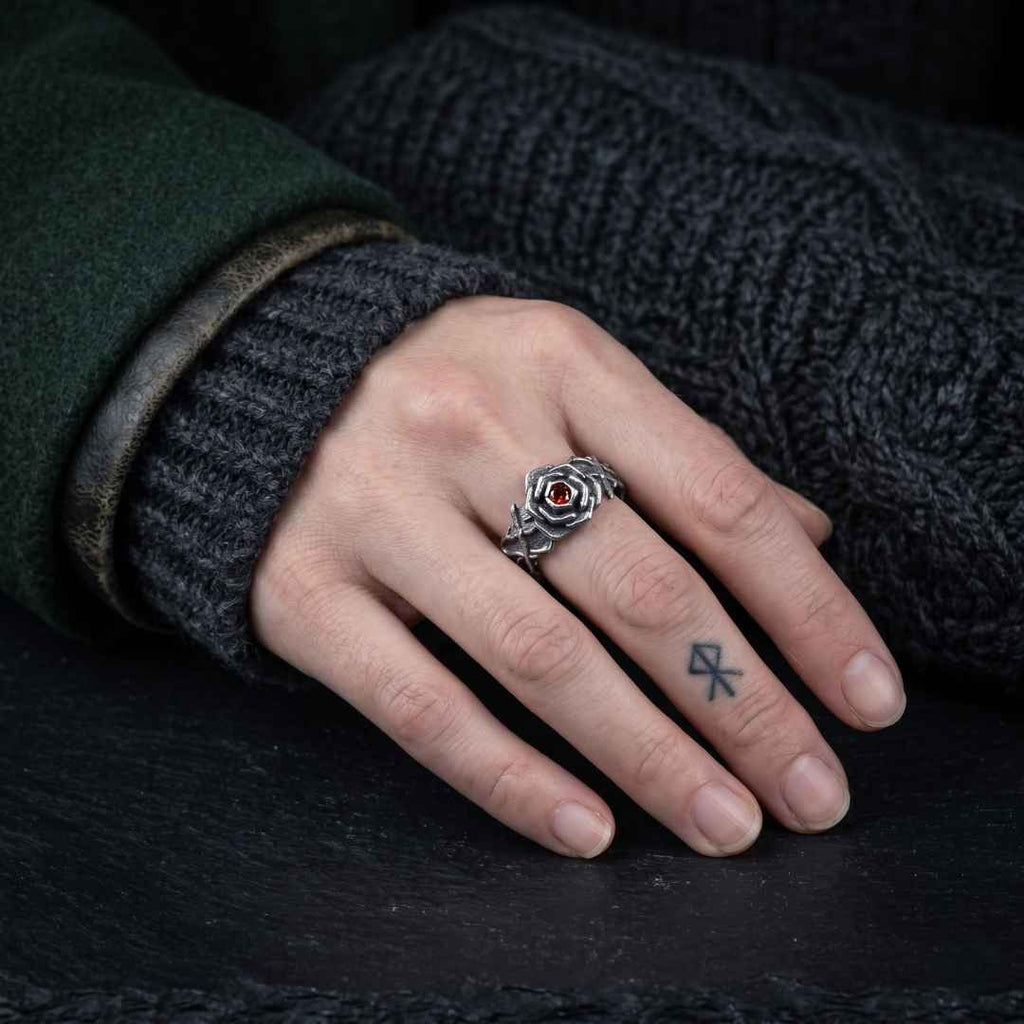 Eternal Vines Rose Ring