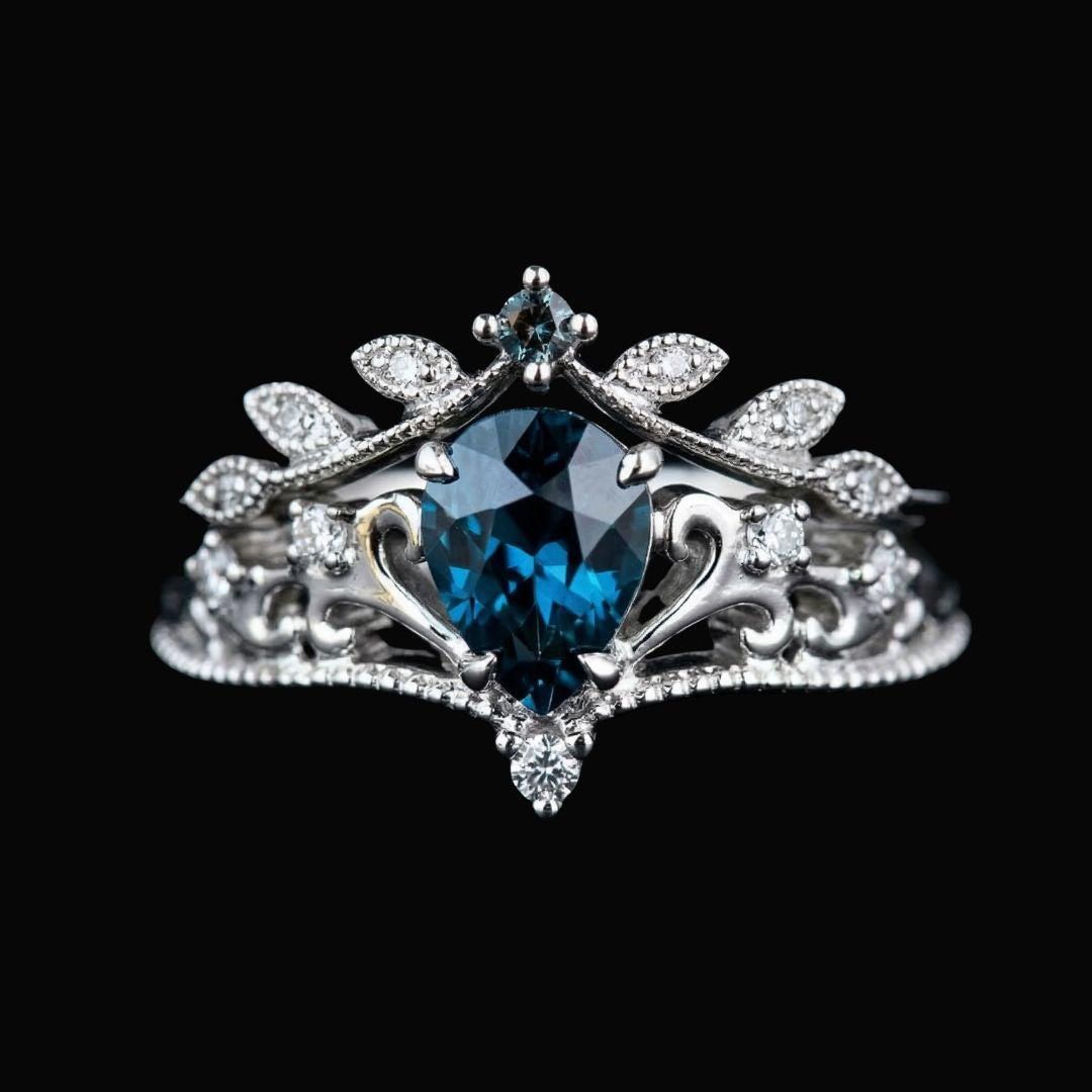 Frosted Crown Ring